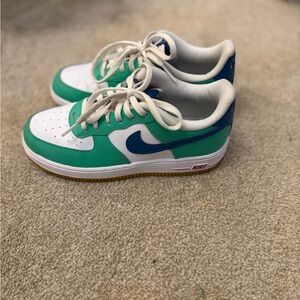 Nike Kids Sneakers in Green and Blue